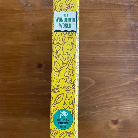 The Little Golden Book Library 'Our Wonderful World' - Picture 3 of 6